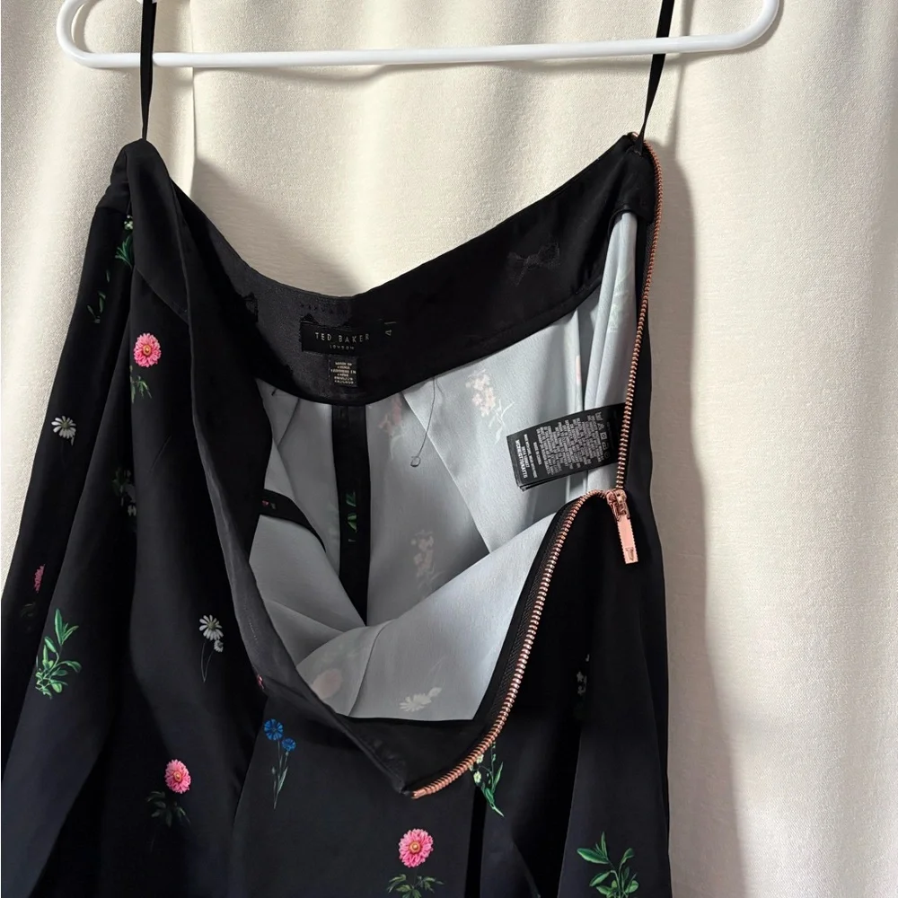 Ted Baker Kaytii Floral Florence Culottes Pants size 4 aka 10 - Picture 7 of 9